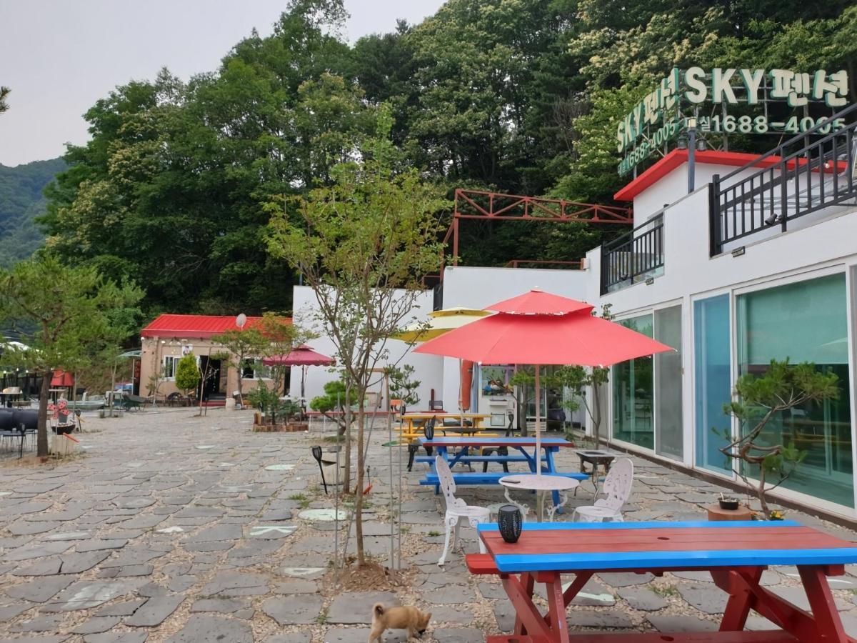 Sky Vivaldi Pension Hongcheon Extérieur photo